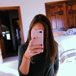 Meet your Posher, Lauren